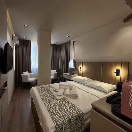 Aterna Otel *